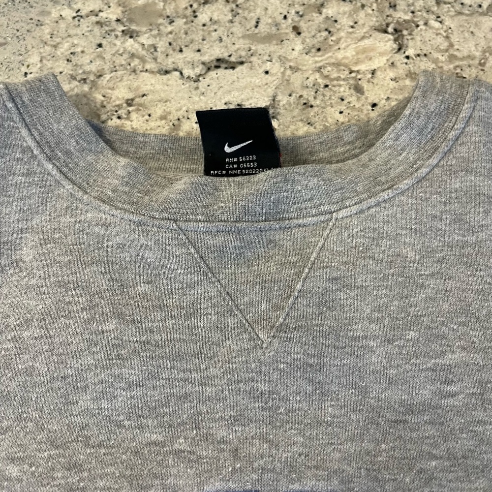Vintage 90s Nike Centre Swoosh Gray Carolina Crewneck Sweater - Picture 3 of 6